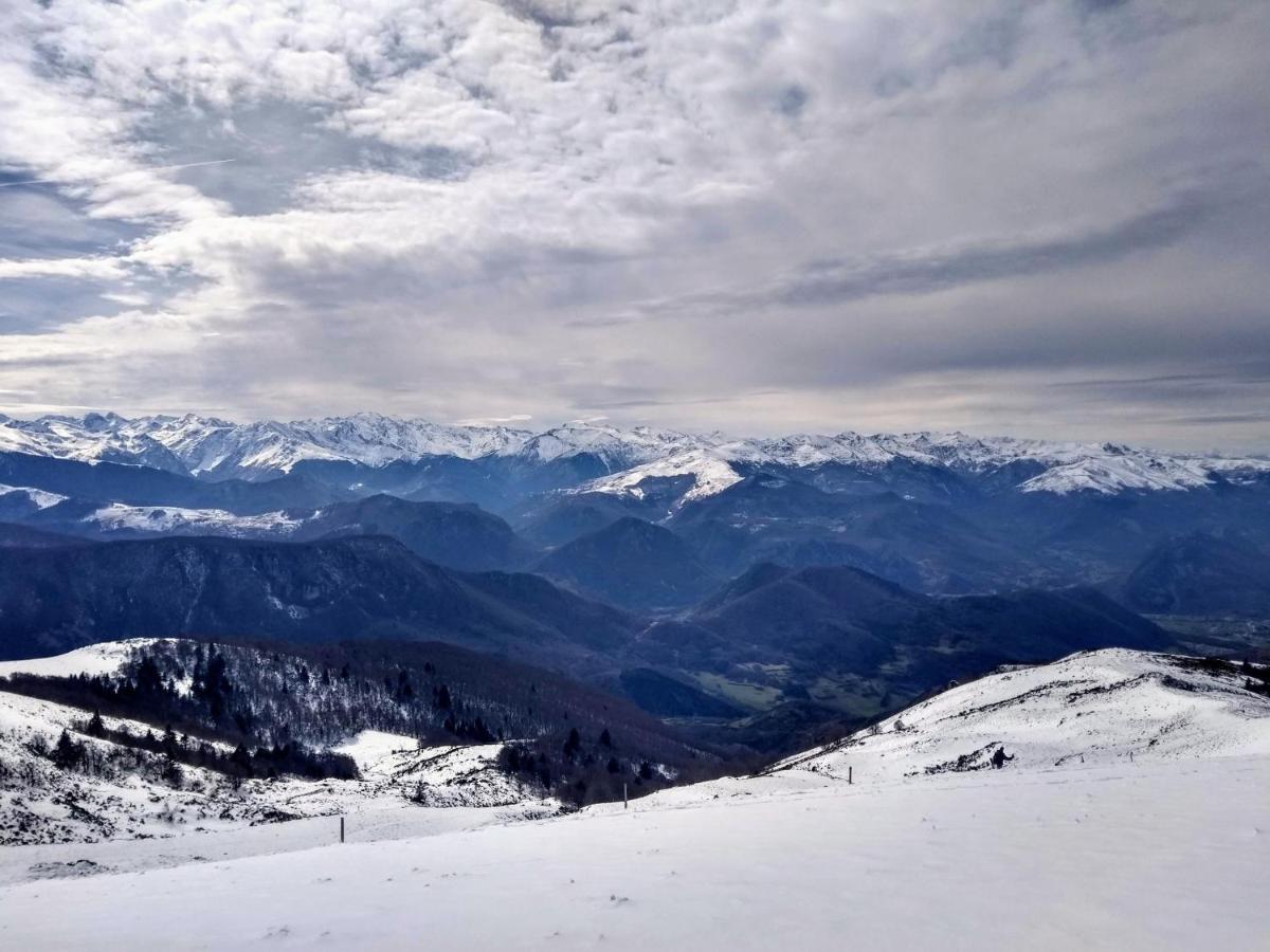 Le Nopal Bleu Daire Tarascon-sur-Ariège Dış mekan fotoğraf