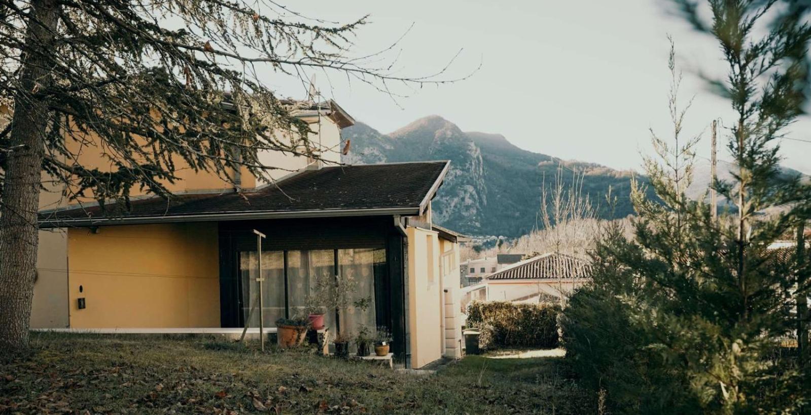 Le Nopal Bleu Daire Tarascon-sur-Ariège Dış mekan fotoğraf