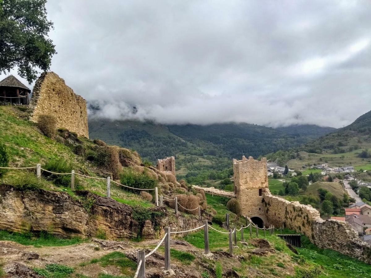 Le Nopal Bleu Daire Tarascon-sur-Ariège Dış mekan fotoğraf